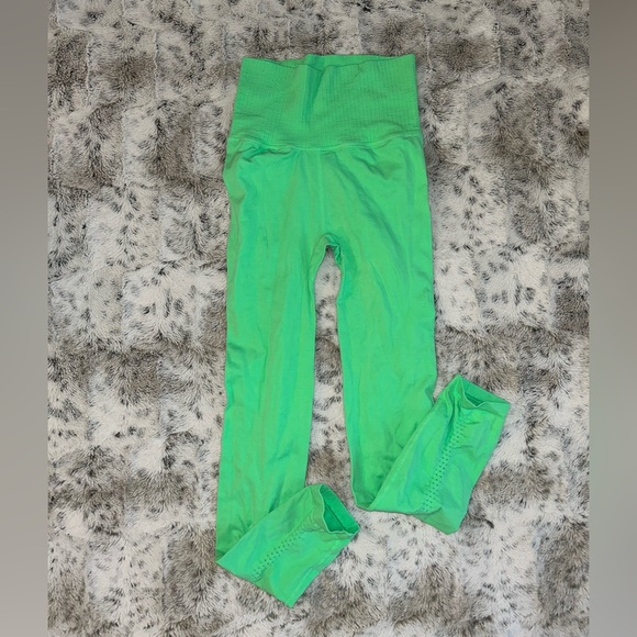🆕 2/$60 NWOT Free People Movement Good Karma High Rise Leggings Fresh Cut Green - Picture 5 of 8